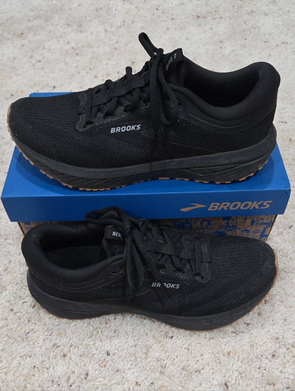 Brooks Black Revel 7 Running/Walking Shoes Size 10.5 Medium